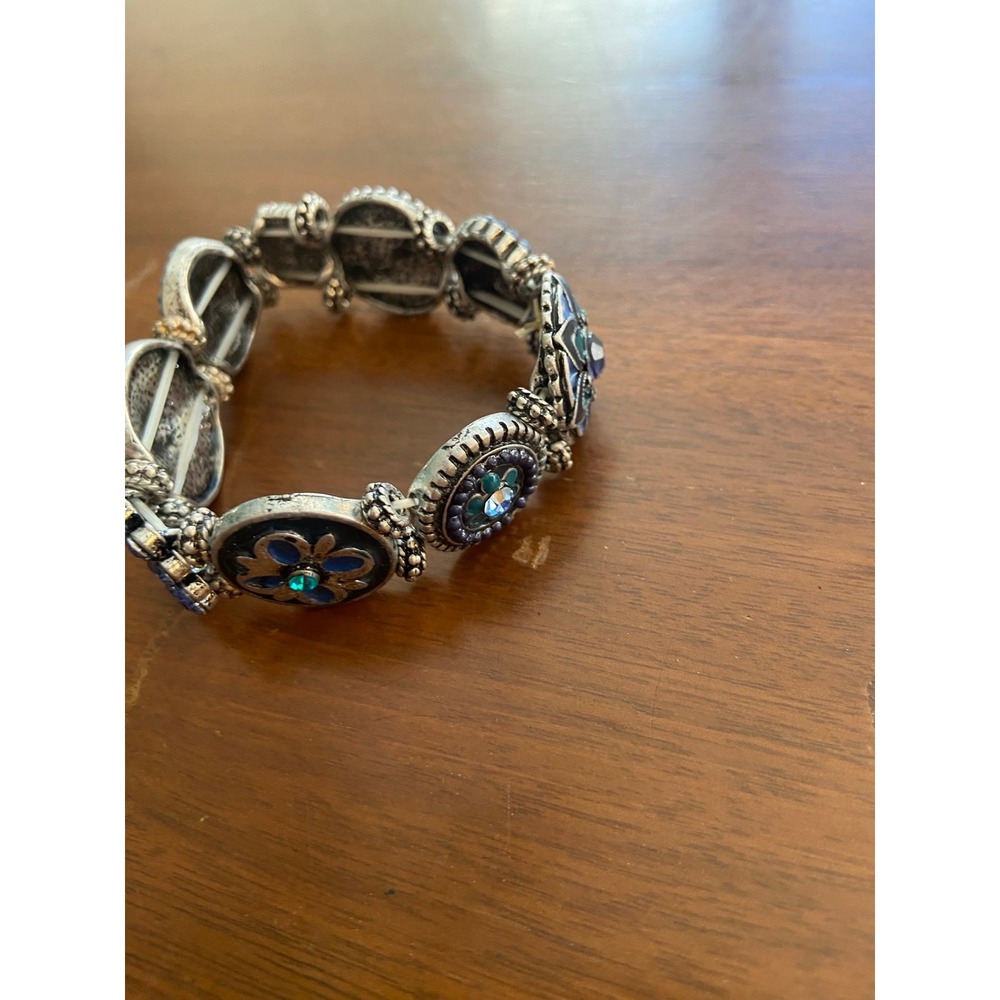 Bracelet - Picture 2 of 9